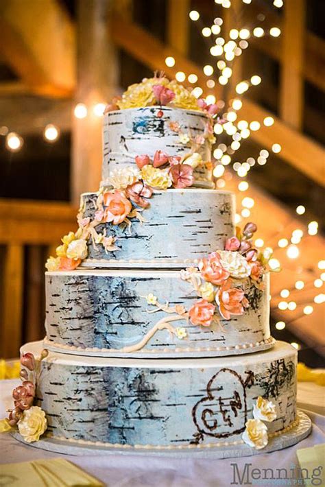 Rustic themed country wedding table decorations. Must-See Rustic Woodland Themed Wedding Cakes | Country ...