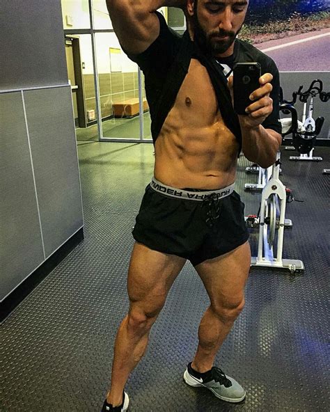 Ig Nicky Rout Has Been Squatting Deep And Making Leg Day Gainz 💪 The Manmotivationmonday Way 💪