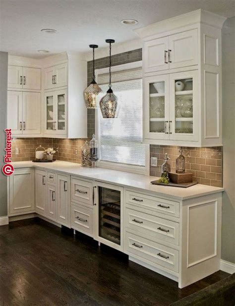 The Best White Kitchen Cabinet Design Ideas To Improve Your Kitchen 11