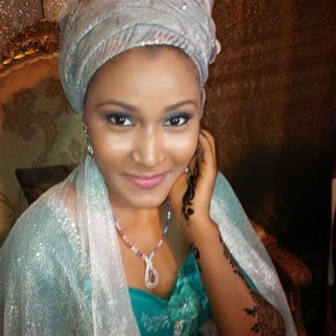 Beautiful Hausa Bride And Henna Hausa Bride Nigerian Bride Hausa Wedding