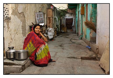 Beautiful Woman In The Alley A Photo From Rajasthan West Trekearth