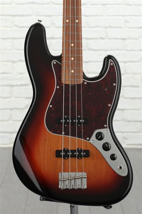 Fender Vintera 60s Jazz Bass 3 Color Sunburst Sweetwater