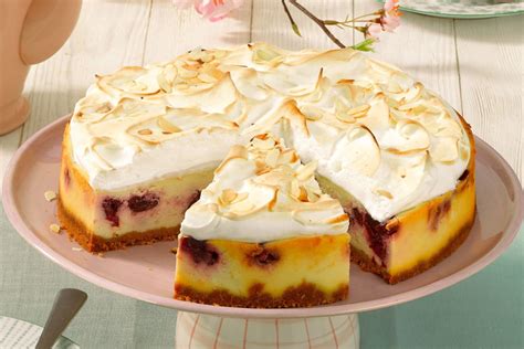 Trifft süße meringue auf sauren rhabarber entsteht ein leckerer baiserkuchen, der mit seiner kunstvollen schaumhaube auch optisch eindruck auf der kaffeetafel. Kirsch Baiser Kuchen Rezept