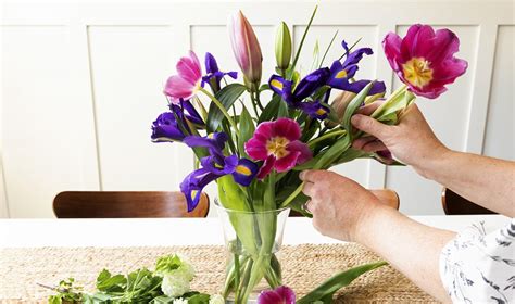 6 Steps For Receiving And Arranging A Flower Bouquet 1800flowers