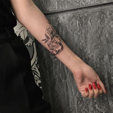 Facebook vkontakte odnoklassniki google + pinterest twitter. Tattoo Тату Peonies Пионы Snake Змея Женская татуировка на ...
