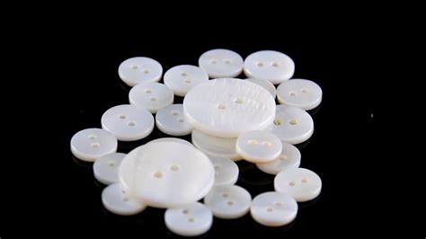 Round Sewing Two Holes Mop Pearl White Shell Buttons For Clothes Buy