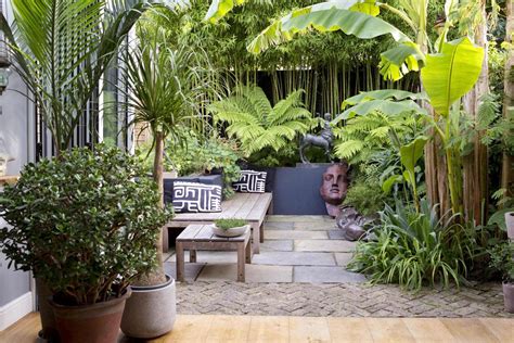 The cottage garden projects a sense of relaxation, often including shady corners where a gardener can take a break. The jungle look has never been hotter: turn your small ...