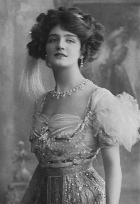 Vestatilleys “ Lily Elsie As Sonia In “the Merry Widow” 1907