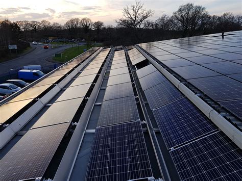 Do Solar Panels Work on Commercial Buildings? | Industry Today
