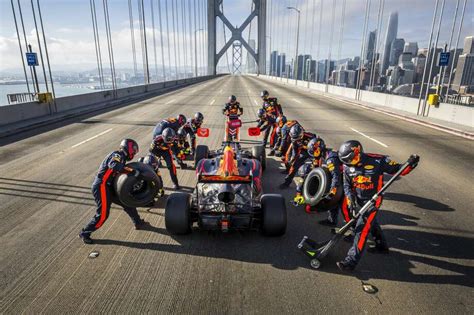 Formula 1 Car Races Through Sf Takes Pit Stop On Bay Bridge Sfgate