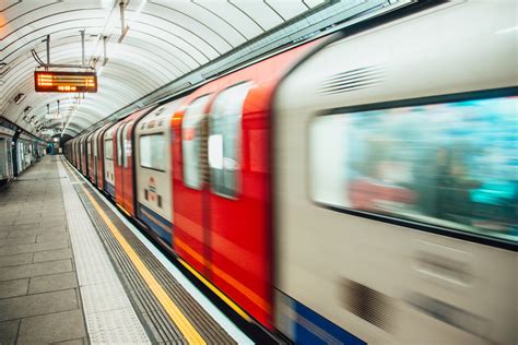 Tube Lines Weekend Latest What London Underground Stations Are Facing