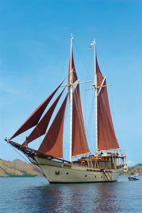 Indonesian Cruises Yachting In The Far East And Komodo Islands Cn