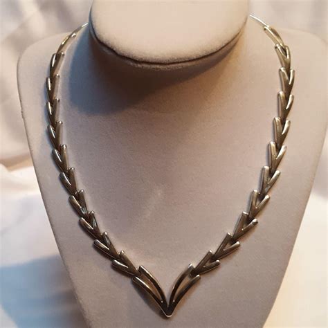 Sterling Silver Mexico Heavy V Link Choker Necklace From Green