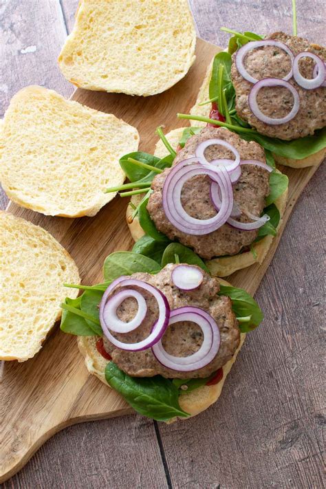 Easy Baked Turkey Burgers So Delicious Hint Of Healthy
