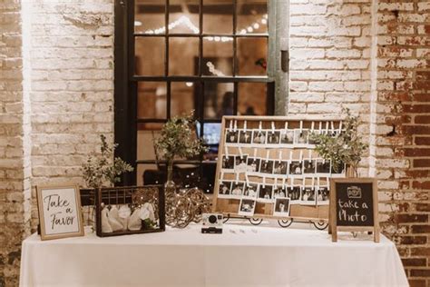 How To Create An Amazing Wedding Guest Book Table