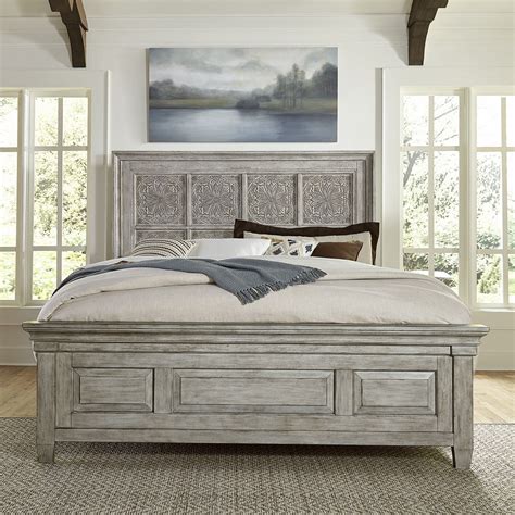 Libby Haven Transitional King Panel Bed With Decorative Headboard