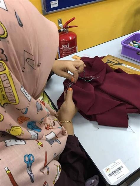 Senarai kolej komuniti seluruh malaysia serta alamat, nombor telefon dan kursus yang ditawarkan. Ini Fakta Yang Perlu Anda Tahu Tentang Sulam Cabut Sarawak ...