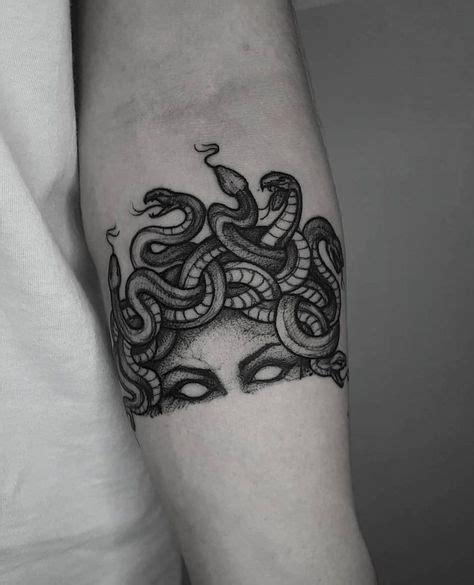 Las Mejores 12 Ideas De Diseño De Tatuaje De Medusa Diseño De Tatuaje