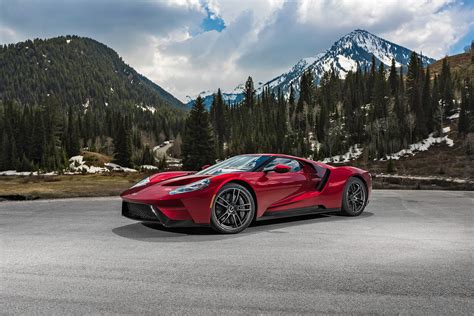 This 2005 ford gt 2dr 43 miles features a 5.4l 8 cylinder 8cyl gasoline engine. 2017 Ford GT: Pro Racer's Perspective | Automobile Magazine