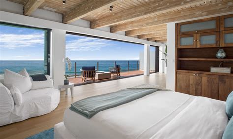 Matthew Perrys 20m Malibu Home Is A Crazy Beach Retreat The