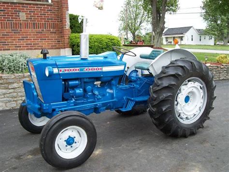 Ford 4000 Ford Tractors Tractors Farmall Tractors
