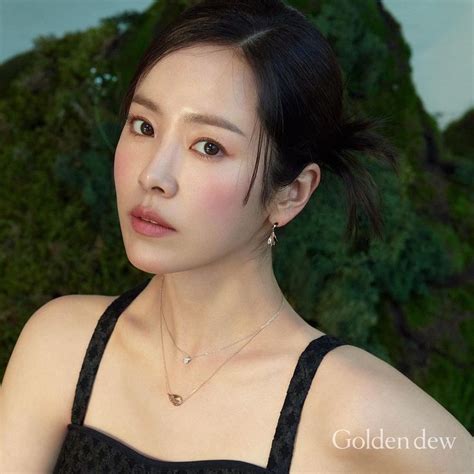 Ig Romaemo Goldendew Han Jimin Bh Entertainment Korean Actresses Korean Celebrities
