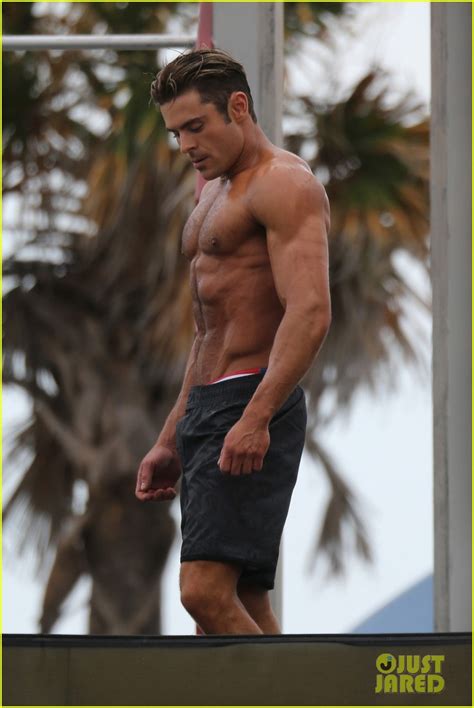 Zac Efron Never Wants That Baywatch Body Ever Again Photo 4453212