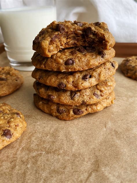Chocolate Chip Peanut Butter Oatmeal Cookies Something Nutritious