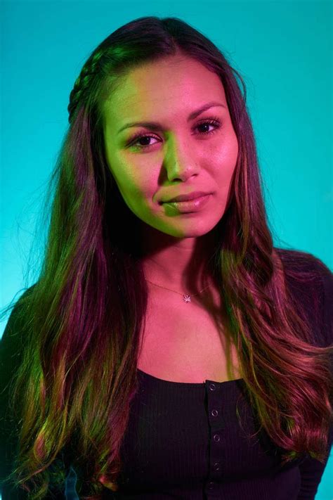 Olivia Olson Voice Of Marceline The Vampire Queen From Adventure Time Caras