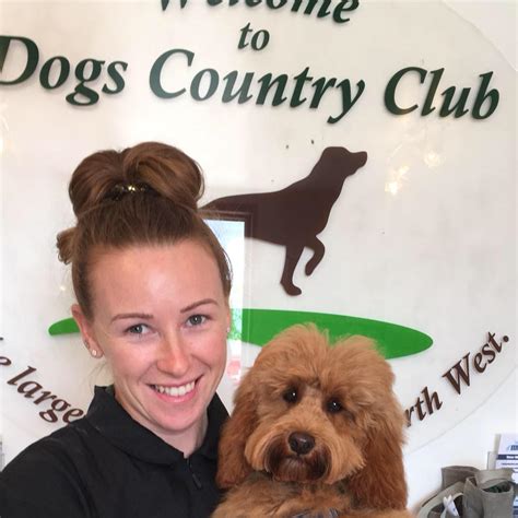 Dogs Country Club Grooming Parlour Lowton