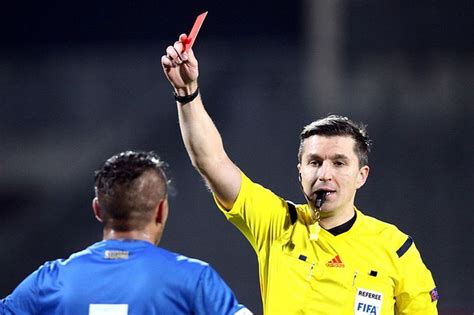 Video Assistant Referees VAR im Fußball besten Fußballmomente
