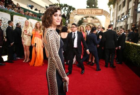 Lizzy Caplan Is Always Ready To Discuss Sex Toys Any Time Any Place