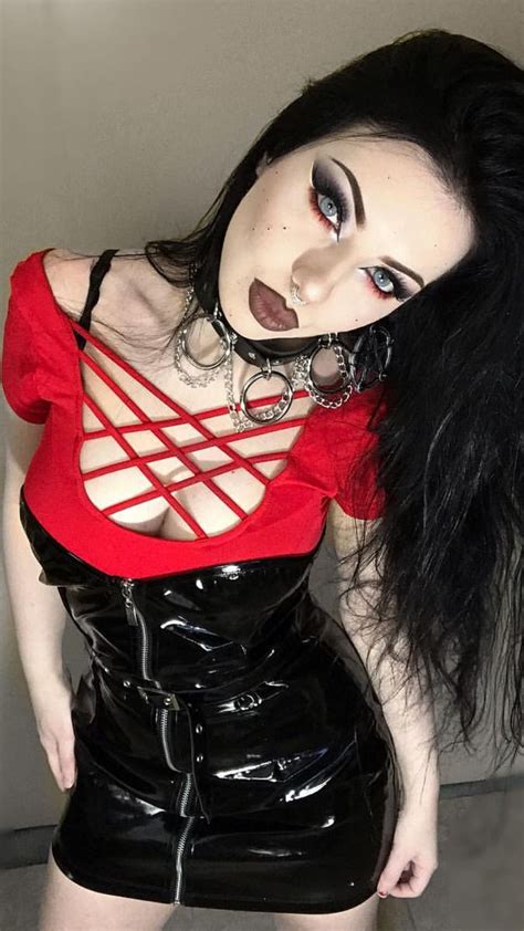 Kristiana Qts In 2019 Goth Beauty Hot Goth Girls