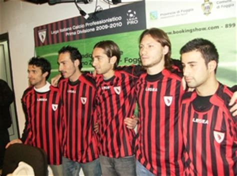 Онофрио бароне, игорь колыванов и игорь шалимов в составе фоджи / onofrio barone, igor kolyvanov and igor shalimov in foggia calcio. Foggia calcio, prossimo avversario: la Reggiana | Stato ...
