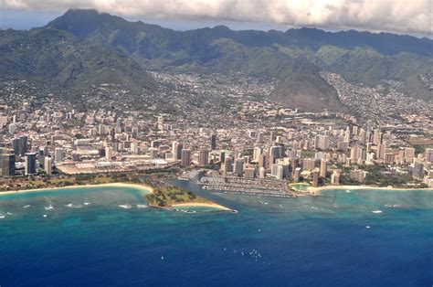 Honolulu Travel Guide | Things To See In Honolulu - Sightseeings