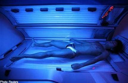 Indoor Tanning Can Lead To Burns Fainting Eye Injuries Health News