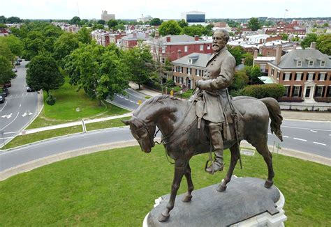 Confederate Gen Robert E Lees Statue Arrived In Richmond In 1890