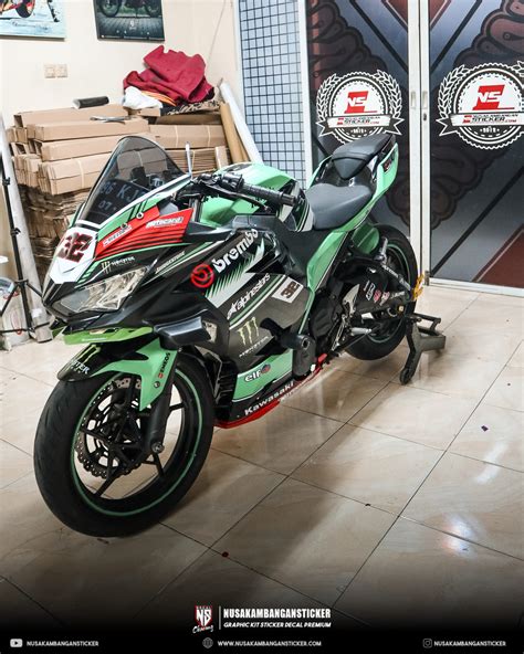 Sticker motor NINJA 250 FI New monster hijau hitam full body