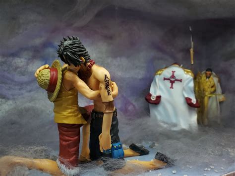 One Piece Fan Recreates Iconic Scenes At Home With Diorama Collection