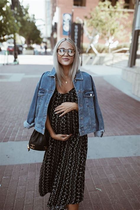 Pregnant Street Style 59 Maternity Outfit Ideas StyleCaster