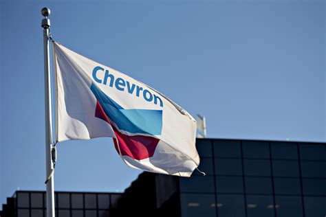 Chevron Adds Another Piston To Its Us Oil Shale Engine Bloomberg