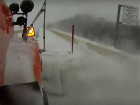 Mndot Heres How Drivers Can Stay Safer Around Snowplows Saint Paul