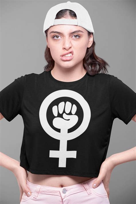 Feminist Resist Symbol Crop Top Femmes Etsy France