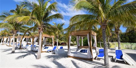 Your Guide To Cococay Cabanas