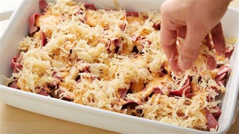 March 14, 2019 by alea milham 13 this delicious corned beef and cabbage casserole recipe comes together quickly because it uses. Reuben Casserole | Recipe | Reuben casserole, Recipes ...