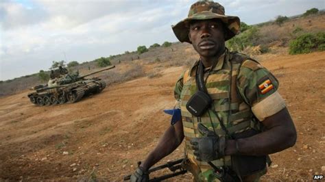 Yoweri Museveni: Uganda troops fighting South Sudan rebels - BBC News