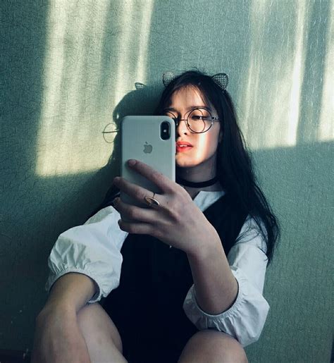 Pin By Helen On Asians Mirror Selfie Selfie Scenes