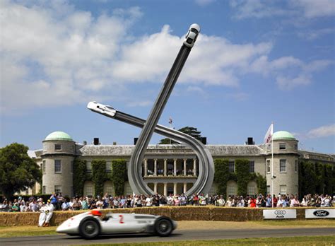 Dès demain, le bon marché rive gauche vous rouvre ses portes ! Goodwood calienta motores para el 2011 ...