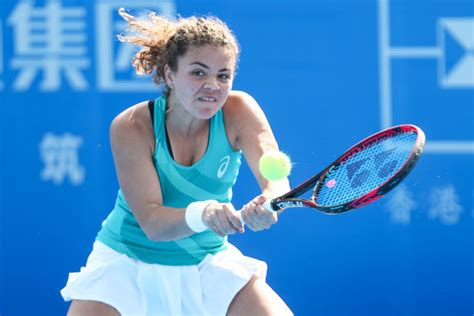 She was born to an italian father and to a mother of ghanaian and polish descent. Jasmine Paolini insiste e accede ai quarti del torneo ITF ...