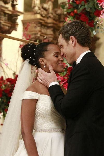 Scandal Olivia And Fitzs Wedding Pictures Popsugar Entertainment